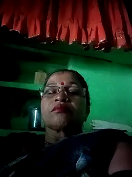 Manavi x online show from September 28, 2025, 8:21 am