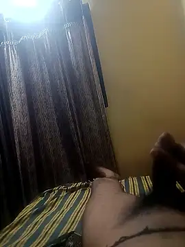 bobby3374 online show from April 18, 2026, 7:58 pm