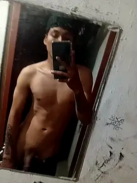 Bebicho14 online show from November 23, 2025, 3:16 am