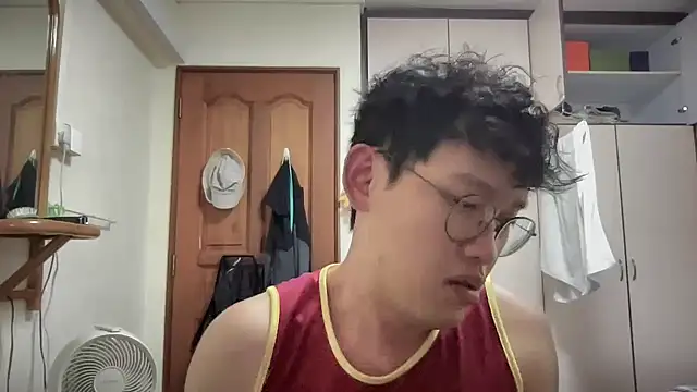 Snapshot of Passionatetwink2 chatting on September 17, 2025, 5:42 am Passionatetwink2 online show from September 17, 2025, 5:42 am
