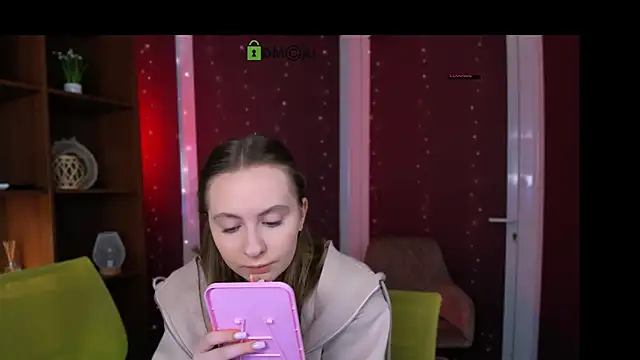 mila glow1 online show from November 27, 2025, 7:25 pm