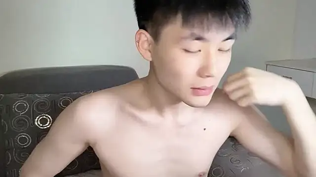 xiaoyang5200 online show from October 15, 2025, 2:25 pm