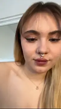 LunaMillie online show from January 10, 2026, 10:21 am