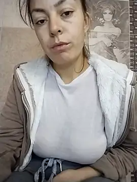 Snapshot of LenaBloomy chatting on November 9, 2025, 1:04 pm LenaBloomy online show from November 9, 2025, 1:04 pm