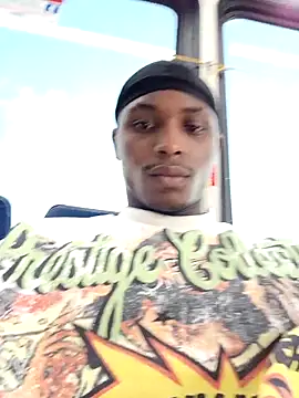 Dropdingo online show from May 4, 2026, 10:12 pm