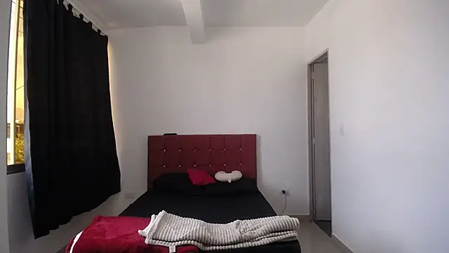 yohacriss online show from November 19, 2025, 3:34 pm