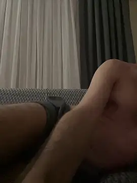 scarpion221017 online show from April 19, 2026, 8:11 pm