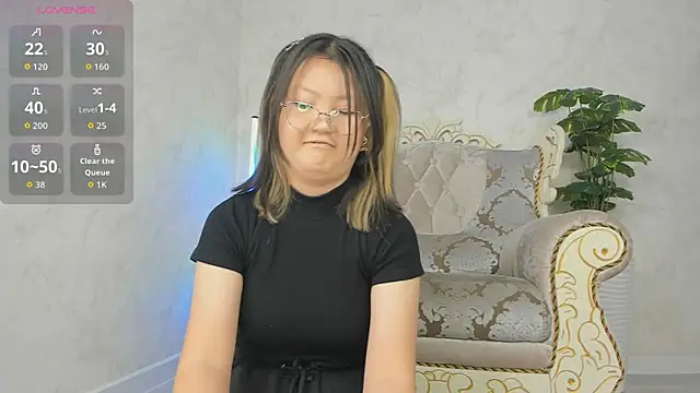 Snapshot of Vanadda chatting on November 26, 2025, 8:03 am Vanadda online show from November 26, 2025, 8:03 am