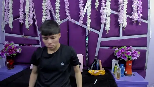 Bruno Cruzz online show from February 17, 2026, 2:31 am