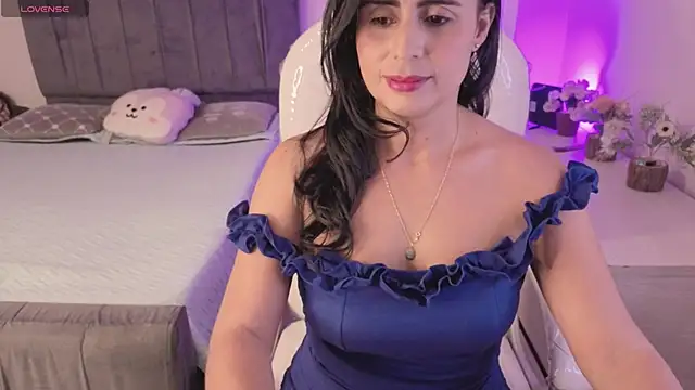 Snapshot of Lilu_ds chatting on October 19, 2025, 7:27 pm Lilu ds online show from October 19, 2025, 7:27 pm
