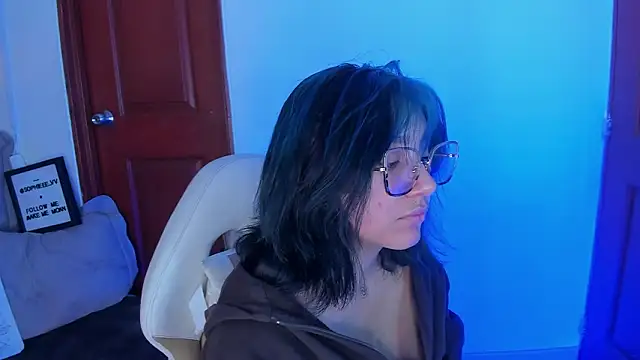 Snapshot of sophiievv chatting on February 13, 2026, 7:25 pm sophiievv online show from February 13, 2026, 7:25 pm