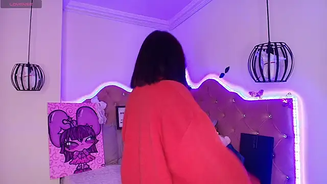 sophiievv online show from October 19, 2025, 8:00 pm