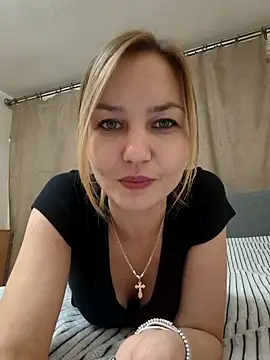 VeroLoverx online show from October 26, 2025, 3:34 pm