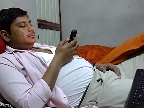 Ajmersingh335512 online show from February 12, 2026, 3:45 pm