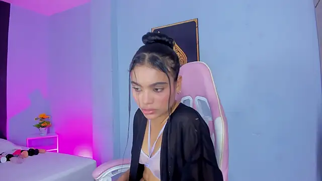 Snapshot of SammyRose_ chatting on September 22, 2025, 8:04 pm SammyRose online show from September 22, 2025, 8:04 pm