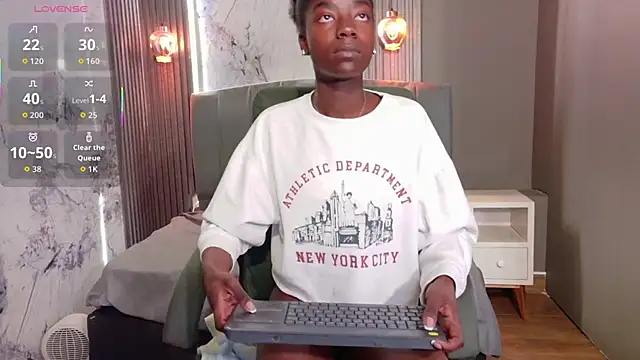 Snapshot of katia_green1 chatting on October 24, 2025, 11:53 am katia green1 online show from October 24, 2025, 11:53 am