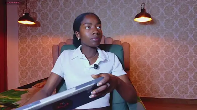 Snapshot of katia_green1 chatting on November 20, 2025, 3:45 pm katia green1 online show from November 20, 2025, 3:45 pm