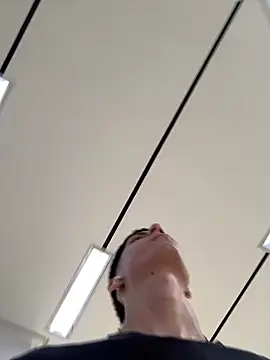 Snapshot of Luck__090 chatting on November 9, 2025, 6:56 pm Luck 090 online show from November 9, 2025, 6:56 pm