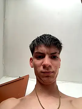 Snapshot of Luck__090 chatting on November 14, 2025, 6:11 pm Luck 090 online show from November 14, 2025, 6:11 pm