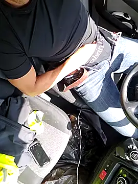 Latinfogoso84 online show from April 16, 2026, 10:27 am