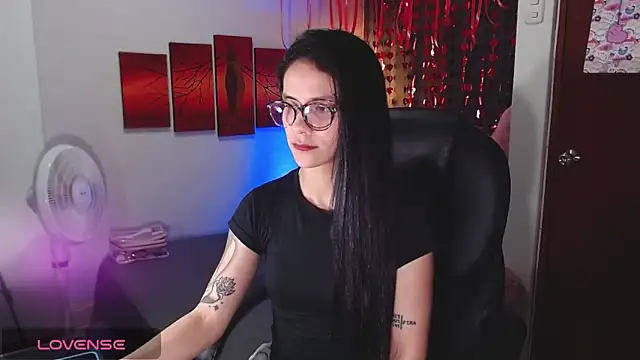 Ashley olivares online show from October 19, 2025, 10:45 pm