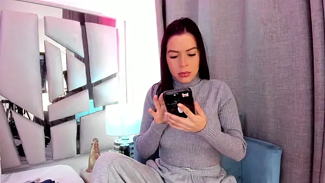  valeria saenz  online show from May 16, 2026, 1:54 pm
