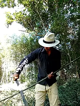 Snapshot of AlphaAlterX chatting on February 26, 2026, 2:28 pm AlphaAlterX online show from February 26, 2026, 2:28 pm