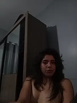 Snapshot of Maricamposs chatting on November 14, 2025, 12:03 am Maricamposs online show from November 14, 2025, 12:03 am