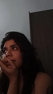 Snapshot of Maricamposs chatting on November 19, 2025, 4:01 am Maricamposs online show from November 19, 2025, 4:01 am