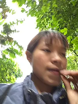 Snapshot of Mai_bb chatting on October 30, 2025, 1:04 am Mai bb online show from October 30, 2025, 1:04 am