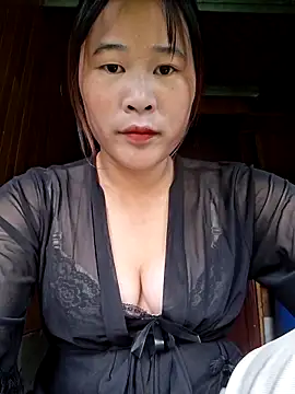 ALIENHR38 online show from September 25, 2025, 1:22 am