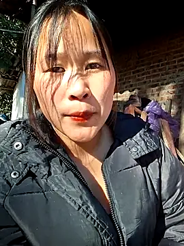 ALIENHR38 online show from November 30, 2025, 1:39 am