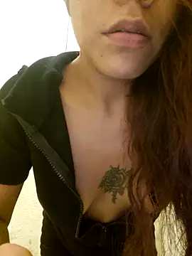 Snapshot of mamasitapetite chatting on October 26, 2025, 12:55 am mamasitapetite online show from October 26, 2025, 12:55 am