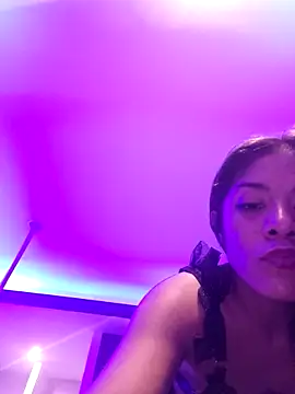 Snapshot of mamasitapetite chatting on November 3, 2025, 5:23 am mamasitapetite online show from November 3, 2025, 5:23 am