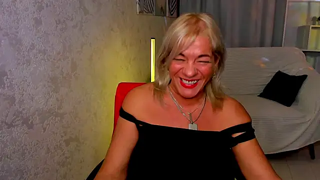 AnittaHarris online show from November 26, 2025, 12:16 pm