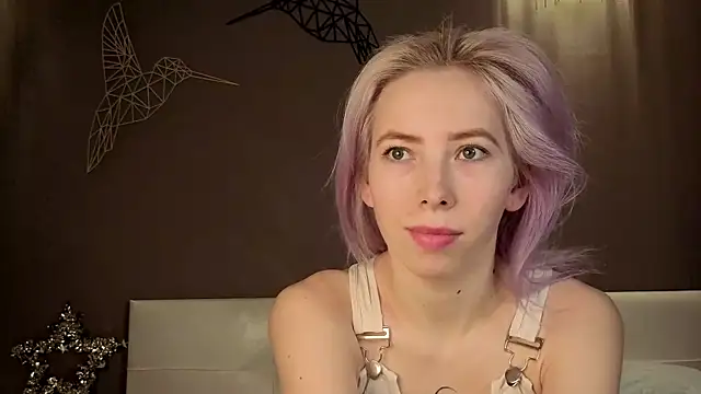 JuliannaWenger online show from January 5, 2026, 5:27 pm