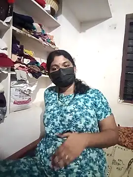 swetha01430 online show from October 8, 2025, 4:08 pm