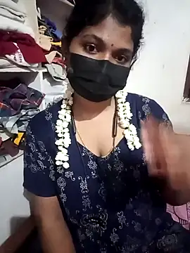 swetha01430 online show from September 24, 2025, 4:02 pm