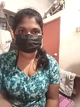 swetha01430 online show from September 26, 2025, 4:36 pm