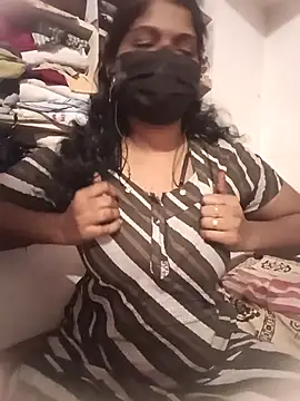 swetha01430 online show from November 28, 2025, 3:23 pm