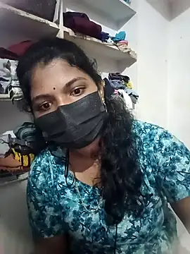 swetha01430 online show from November 5, 2025, 4:10 pm