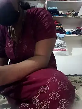 swetha01430 online show from September 16, 2025, 3:46 pm