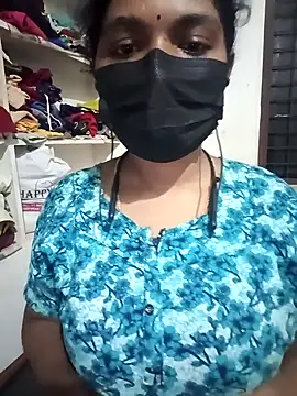 swetha01430 online show from September 21, 2025, 4:01 pm