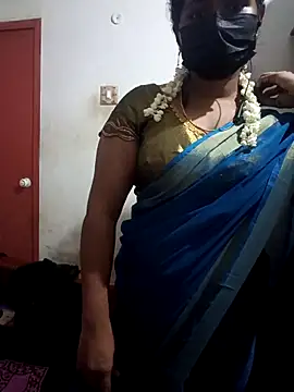 swetha01430 online show from September 23, 2025, 4:58 pm
