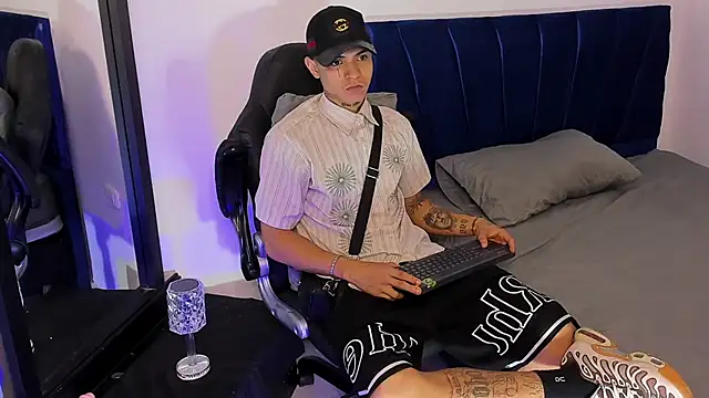 john mystic online show from October 4, 2025, 3:30 am