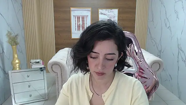 Snapshot of sara_lopez_s chatting on February 23, 2026, 1:23 pm sara lopez s online show from February 23, 2026, 1:23 pm