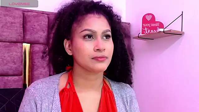 AYSHA WATSON online show from October 7, 2025, 1:12 pm