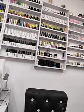 Snapshot of GabyMontenegro chatting on March 3, 2026, 5:53 pm GabyMontenegro online show from March 3, 2026, 5:53 pm