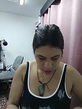 Snapshot of GabyMontenegro chatting on February 15, 2026, 7:02 pm GabyMontenegro online show from February 15, 2026, 7:02 pm