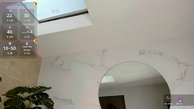 Mila Hank  online show from October 7, 2025, 1:01 pm